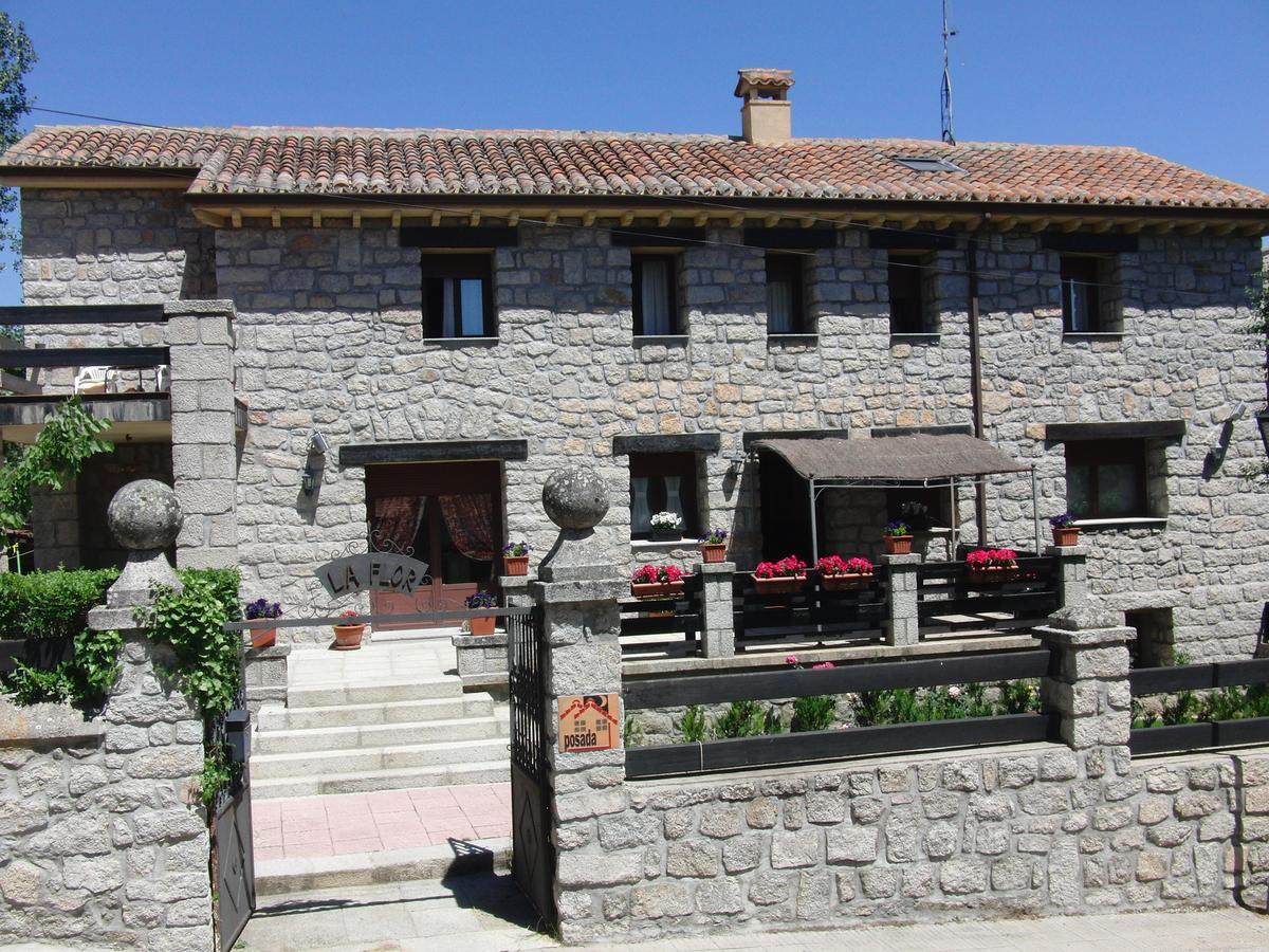 Posada Rural La Flor Лас Навас дель Маркес Экстерьер фото